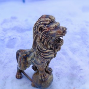 Лев на шаре   (8)